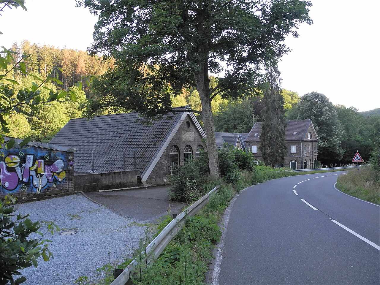 Schloss Burg an der Wupper in Solingen — Klingenstadt im Bergischen Städtedreieck
