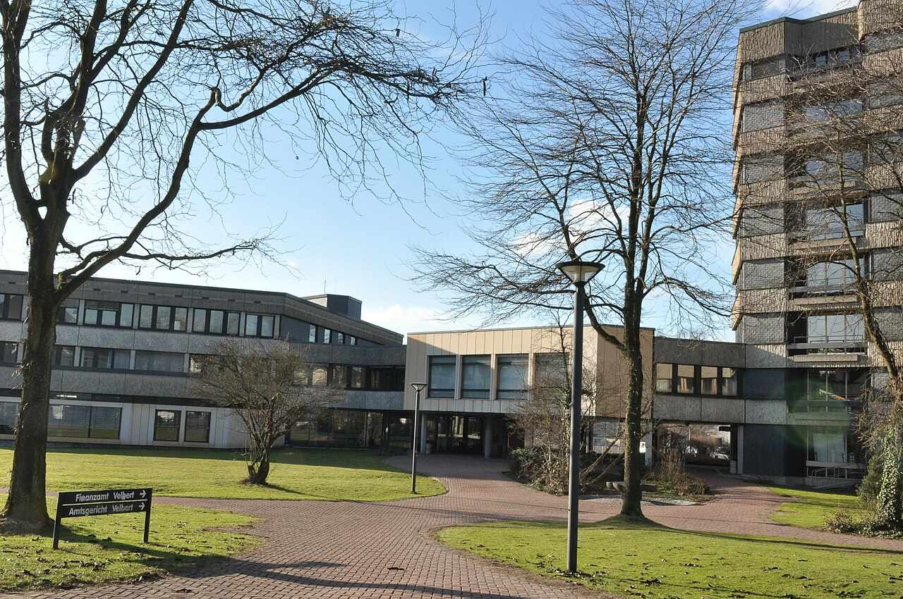 Amtsgericht Velbert — Schloss- und Beschläge-Hauptstadt Deutschlands im Kreis Mettmann